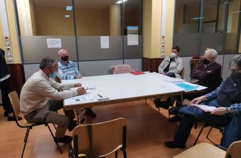 Reunión de la Asociación de Vecinos Bailarín Vicente Escudero con los concejales de Salud Pública